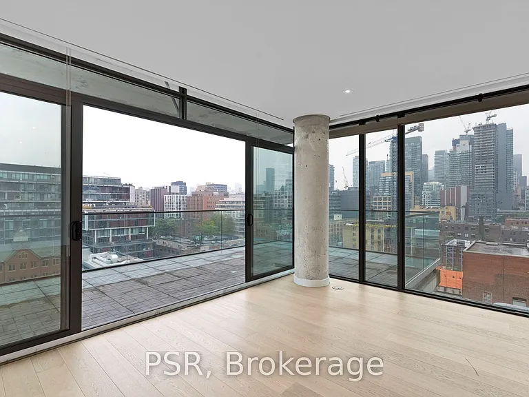 500 Wellington St W #Penthouse 1001 — Photo 21