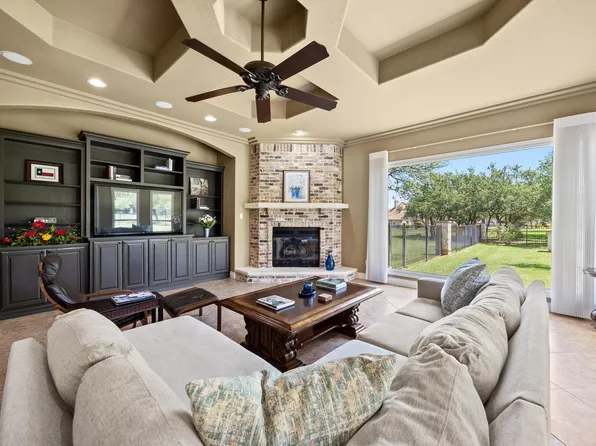 112 Shady Elm Dr, Georgetown, TX 78633
