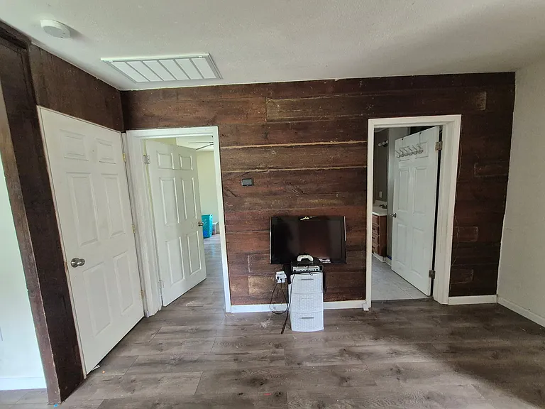 504 Brookman S — Photo 12