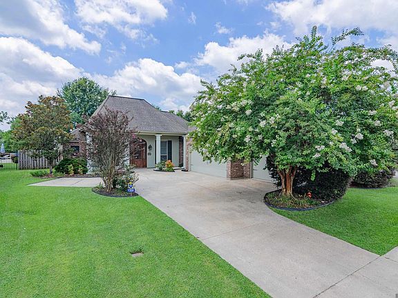 3rd image of 17892 Villa Lake Ave