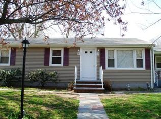 103 B Dr, Westport, MA 02790
