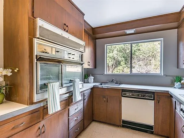 14529 Westcott Dr — Photo 7