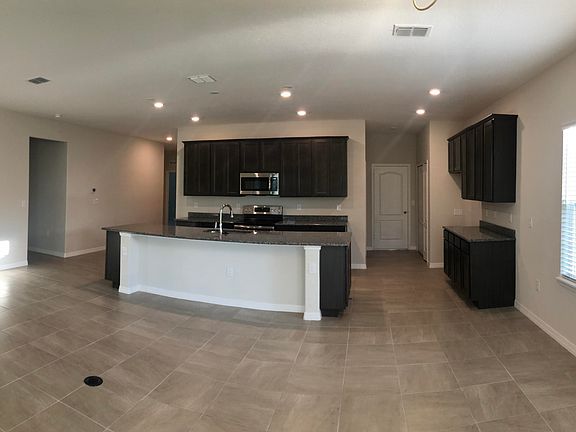 2nd image of 1701 SW Lofgren Boulevard