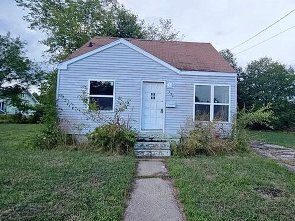 627 Spencer St, Flint, MI 48505