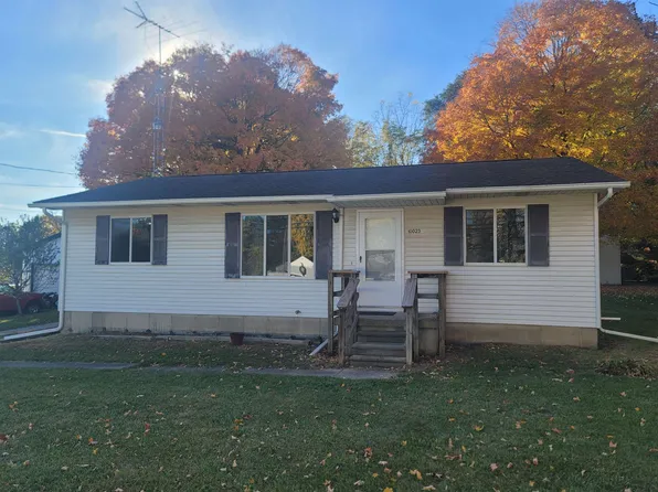 10023 Stover Rd, Otisville, MI 48463