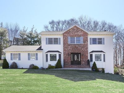 1 Mohawk Court, Stony Pt, NY, 10980