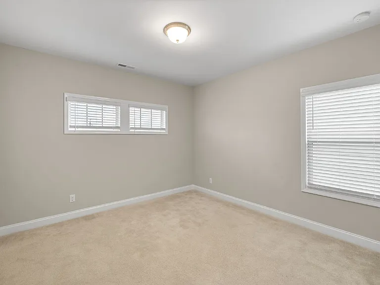 1021 Talbot Pl — Photo 18