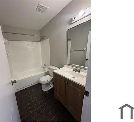 3123 SW 26th Way #2 — Photo 8