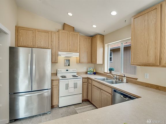 4th image of 18697 3rd Ave NE