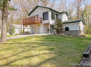 8816 S Bluff St, Newaygo, MI 49337