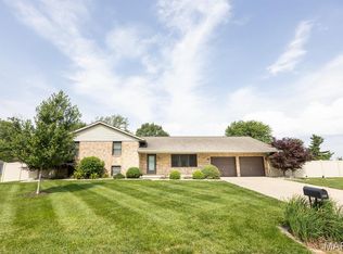 823 N 1st St, Mascoutah, IL