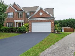 8213 Royal Star Ct, Pasadena, MD 21122