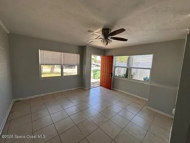 411 Jefferson Ave — Photo 3