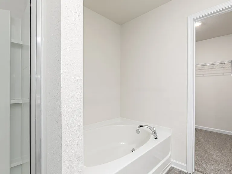 723 Berkeley Dr — Photo 19