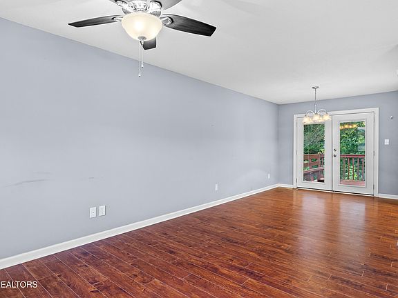 5th image of 6212 Handley Ln