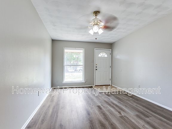2nd image of 2905 Janet Ct