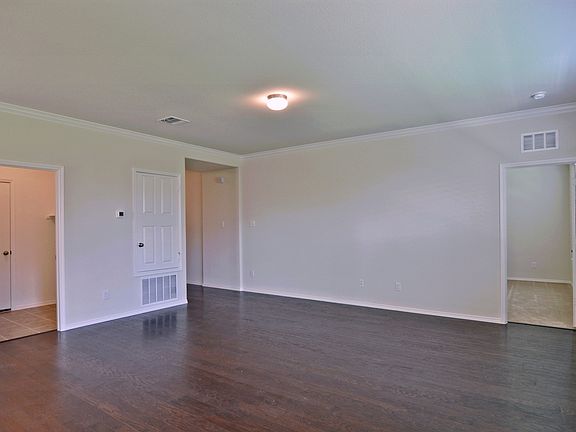 5th image of 2305 Bernese Ln