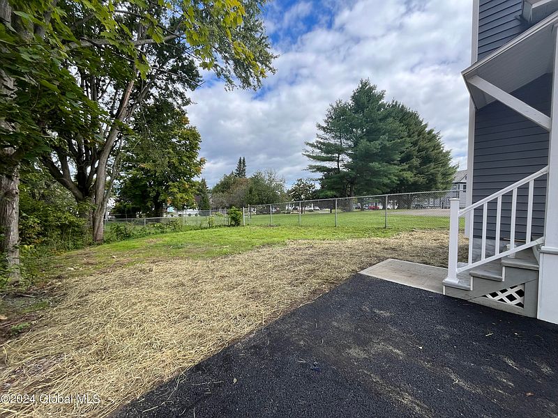 3rd image of 301 Prospect Street