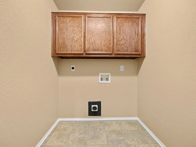 3607 Solomon Dr — Photo 11