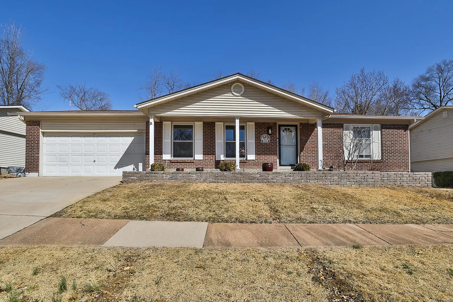 5319 Glencullen Way photo 1