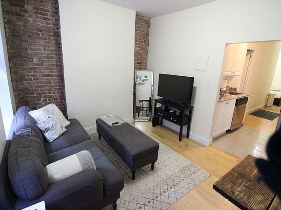 3rd image of 406 E 64th St #5F