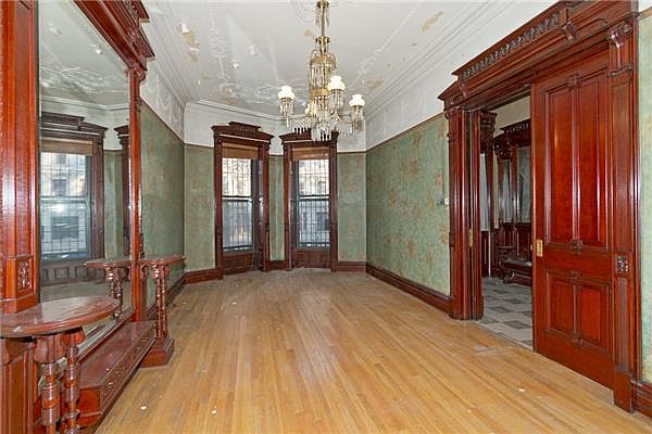 1st image of 136 Macdonough St APT 2