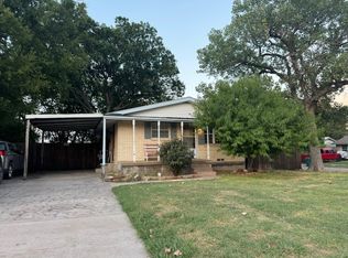 202 Wilmer Heights Dr, Wilmer, TX 75172