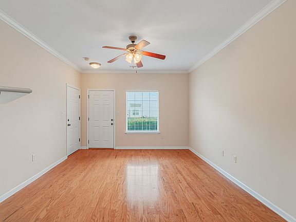 5th image of 10810 Carpenter Run Ln