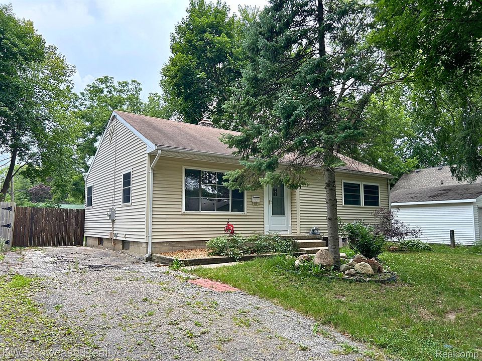 1st image of 677 Spartan Ave