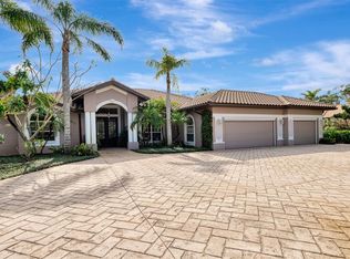 910 Park Place Dr, Englewood, FL 34223