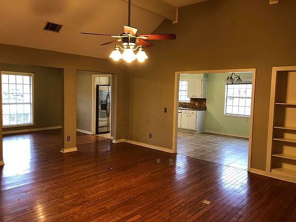 5th image of 88 E Swoope Dr
