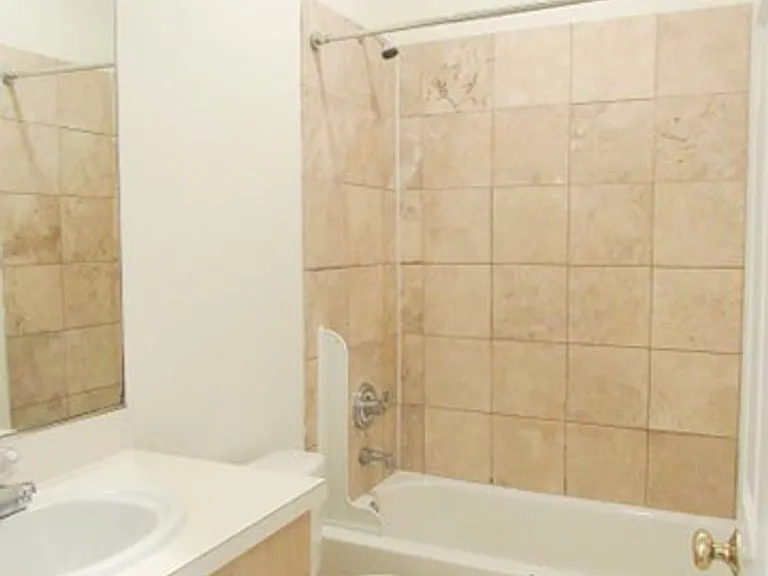 2340 N Milwaukee Ave #2 — Photo 7