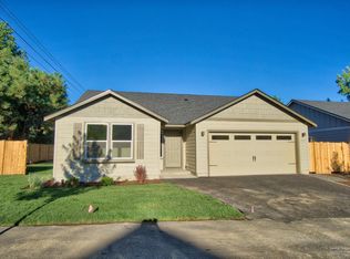 117 N Cottage Ln, Sisters, OR 97759