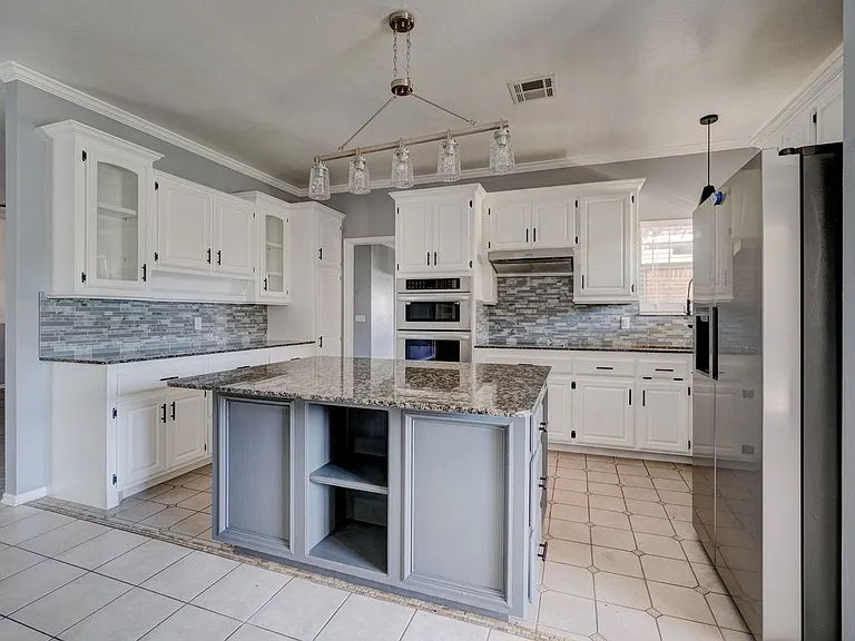 1209 SW 113th St — Photo 13