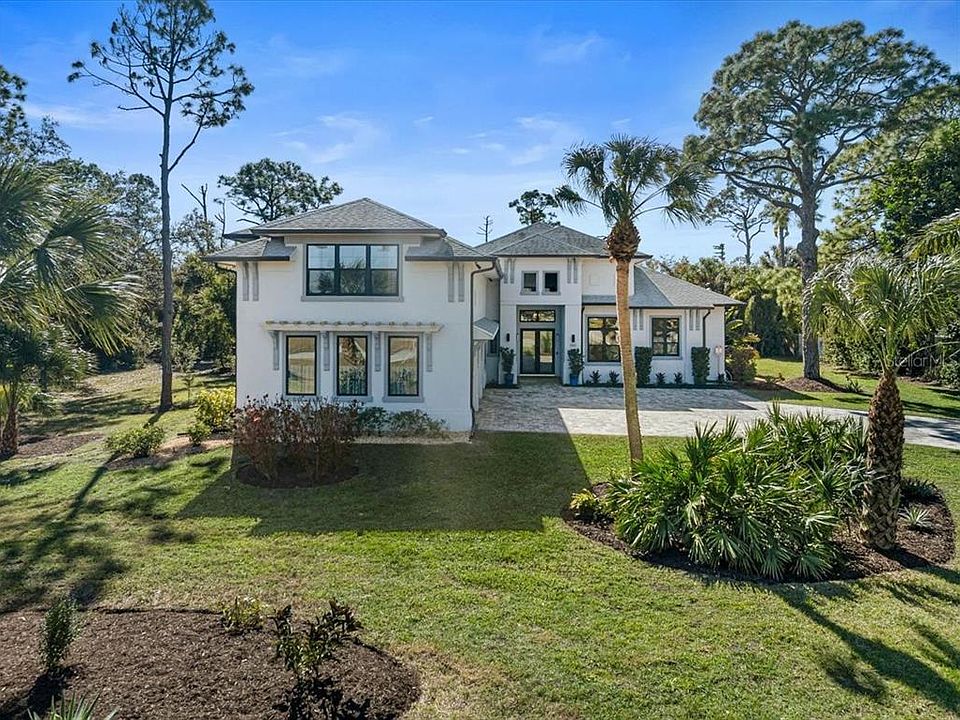 1st image of 960 HIGHLAND CIRCLE