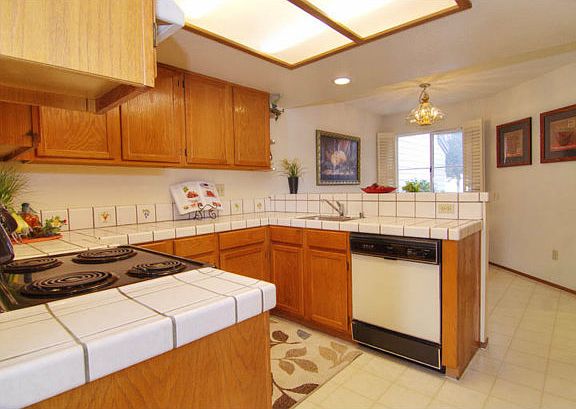 5th image of 1539 Fairway Green Cir