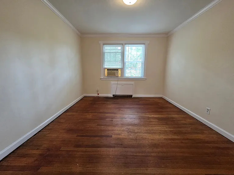 7420 Hampton Blvd — Photo 14
