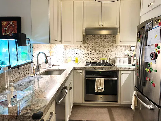 Rented by City Connections Realty | media 11