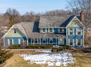 5704 Hampton Dr, Long Grove, IL 60047