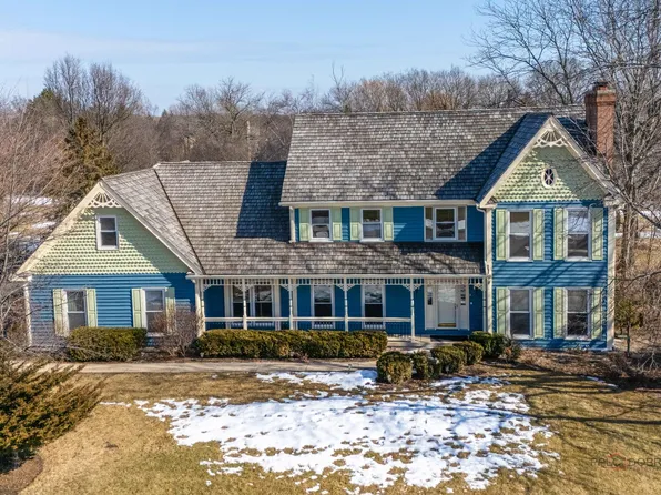 5704 Hampton Dr, Long Grove, IL 60047