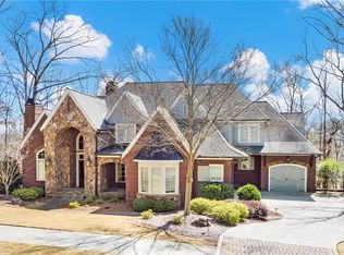 1098 Crescent River Pass, Suwanee, GA 30024