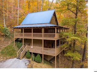 2322 Whipoorwill Hill Way, Sevierville, TN 37862