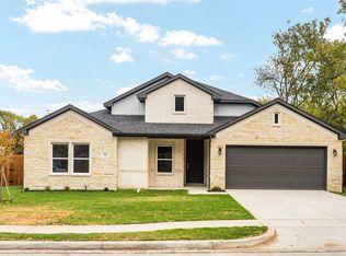 501 Pemberton St, Fort Worth, TX 76108