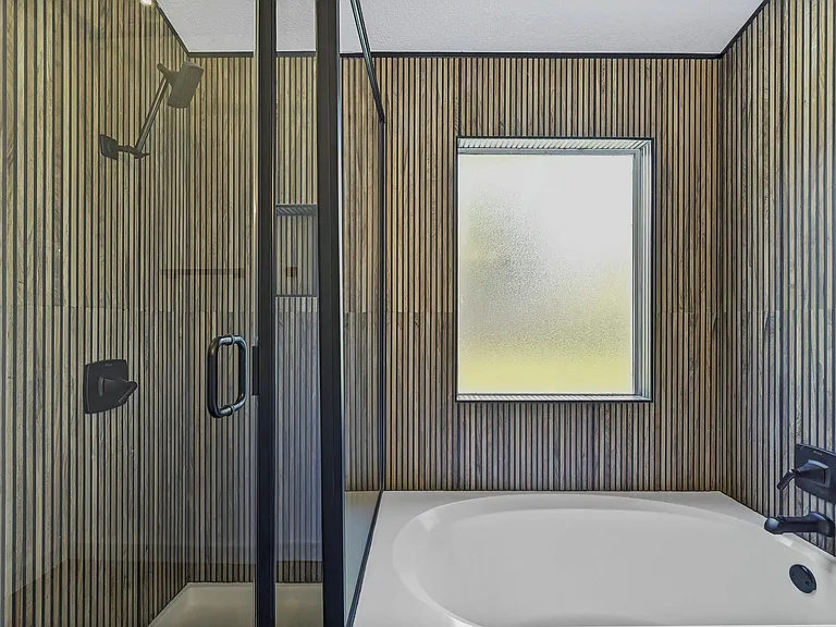 919 Flanagan Dr — Photo 15