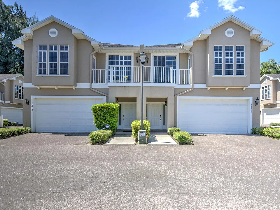 1816 Bayshore Way