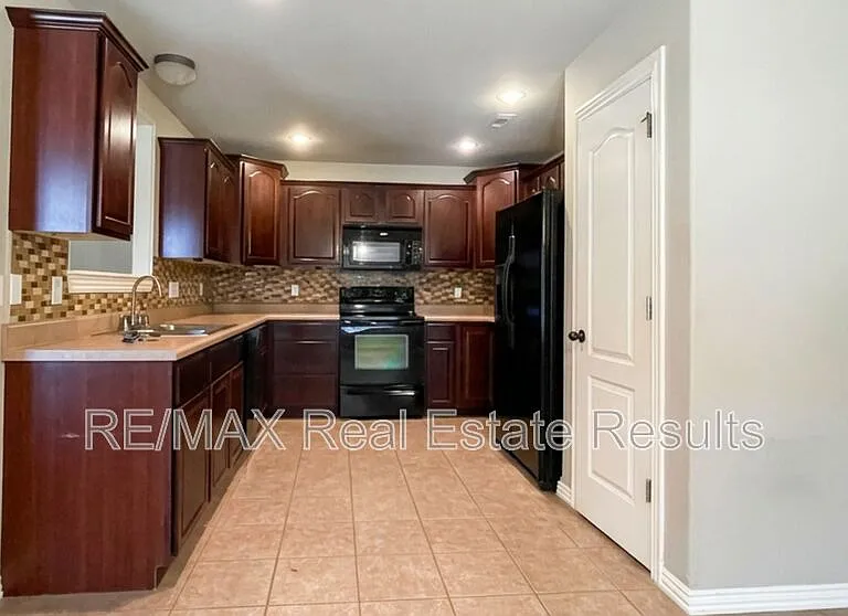 2904 SW Wentworth Ave — Photo 5