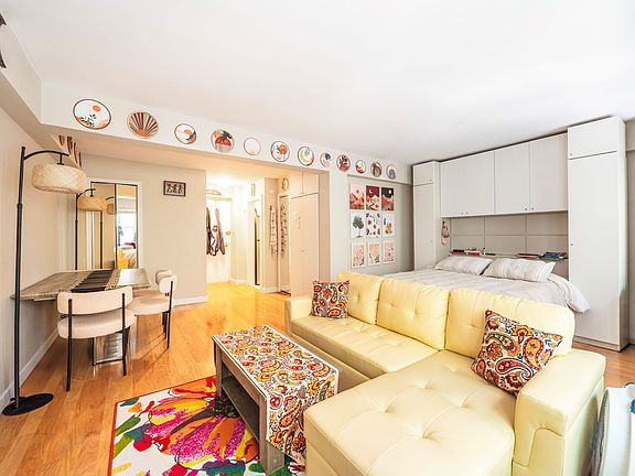 4th image of 210 E 63rd St APT 3C