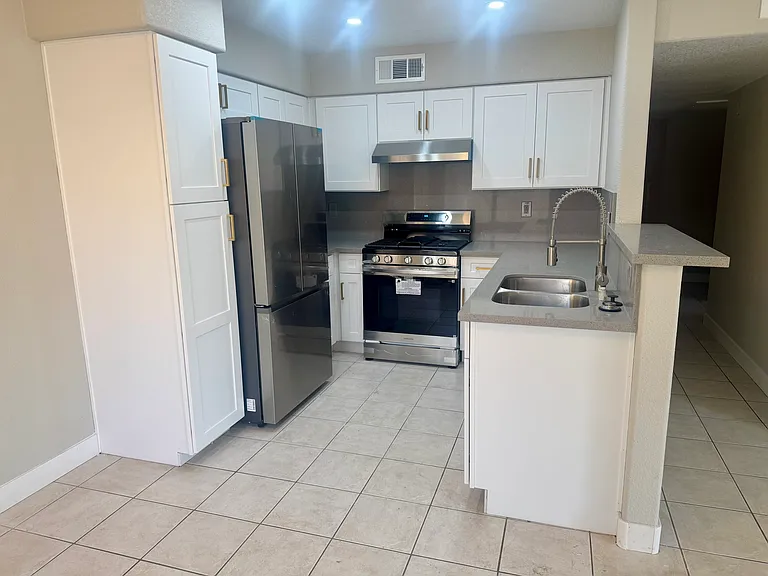 3144 Tarpon Dr #204 — Photo 2