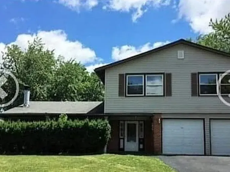 7499 Churchill Dr — Photo 1