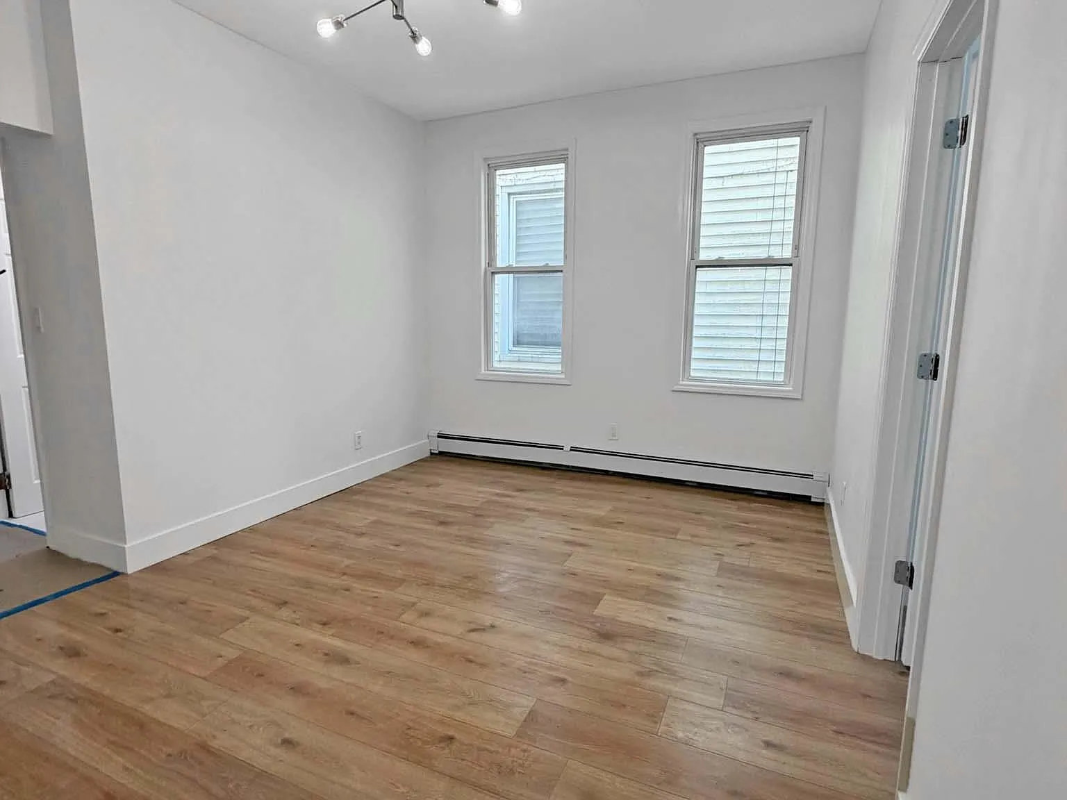 4 bed, 1.0 bath, $2,850 — Photo 4